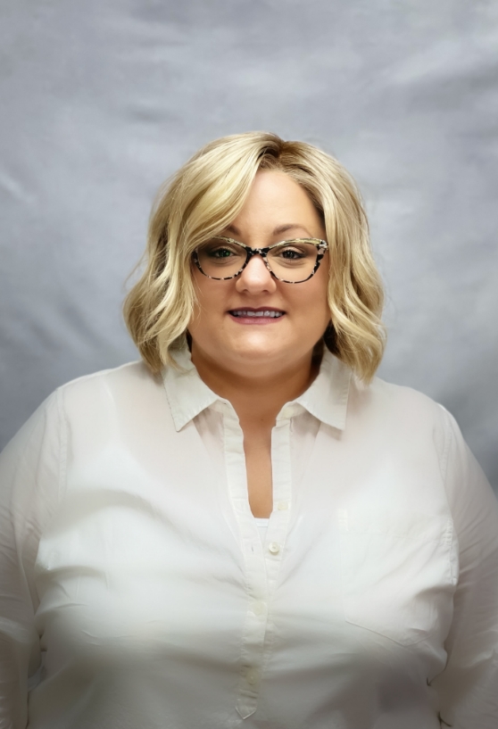 Denmtal team leader and dental office manager Karlei